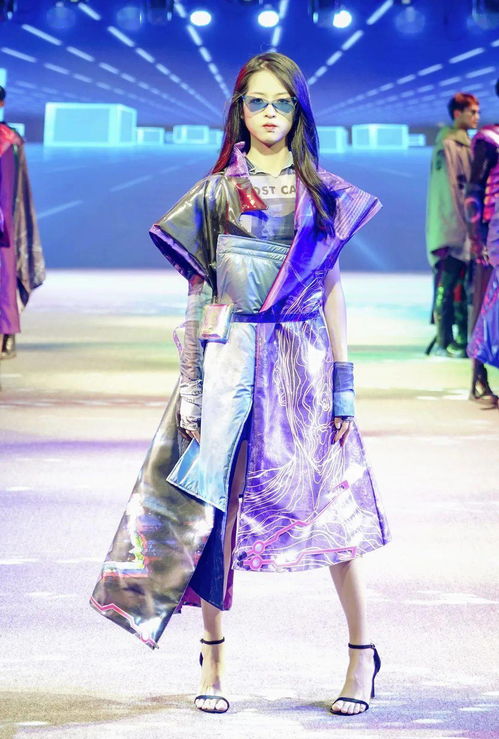 視覺盛宴 服裝學(xué)院畢業(yè)設(shè)計作品展驚艷亮相鞋帽篇章